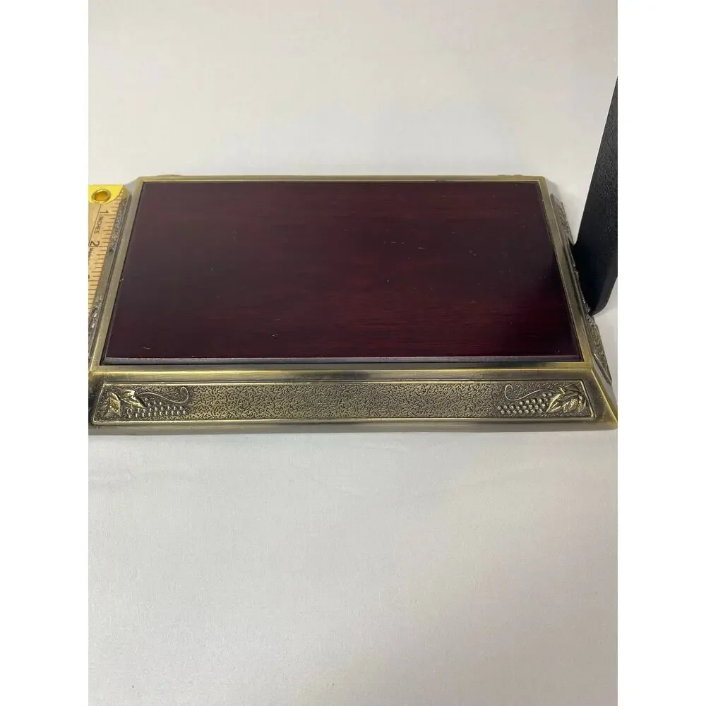 Vintage Roger Estate 
